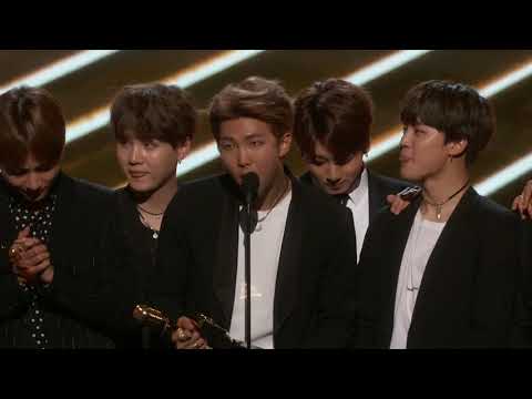 BTS Wins Top Social Artists- BBMA 2017