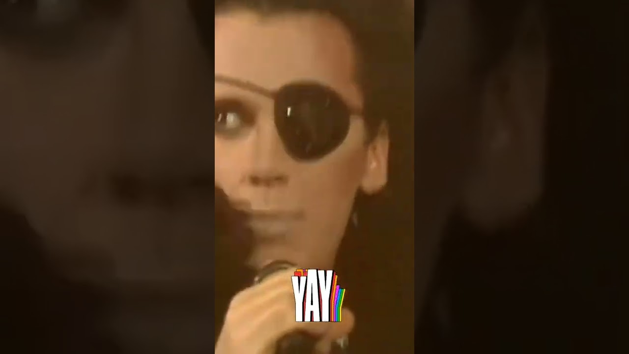 Guarda Pete Burns dancing to You Spin Me Round (Dead Or Alive) #shorts su YouTube Guarda Pete Burns dancing to You Spin Me Round (Dead Or Alive) #shorts su YouTube