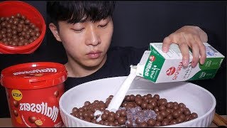 몰티져스를 우유랑 같이 먹어봅시다 ! ! !  먹방ㆍASMR MALTESERS Milk EATING SOUNDS MUKBANG