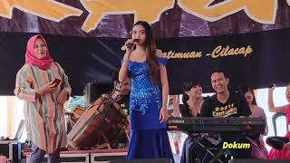 MUNDUR ALON ALON- MITHA NUROKHMAN
