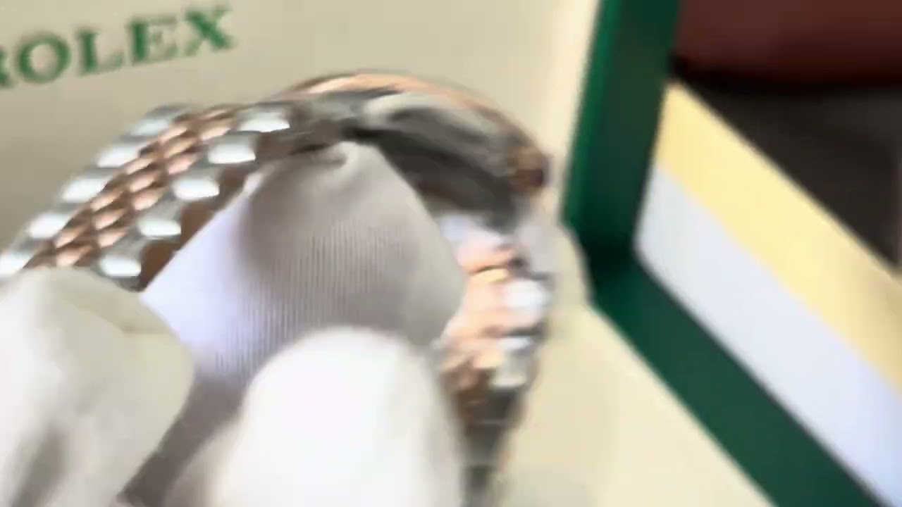 Love You at Fist Sight! Rolex Datejust 31 Rose Gold and Stainless Steel Ladies/Womens Luxury Watch