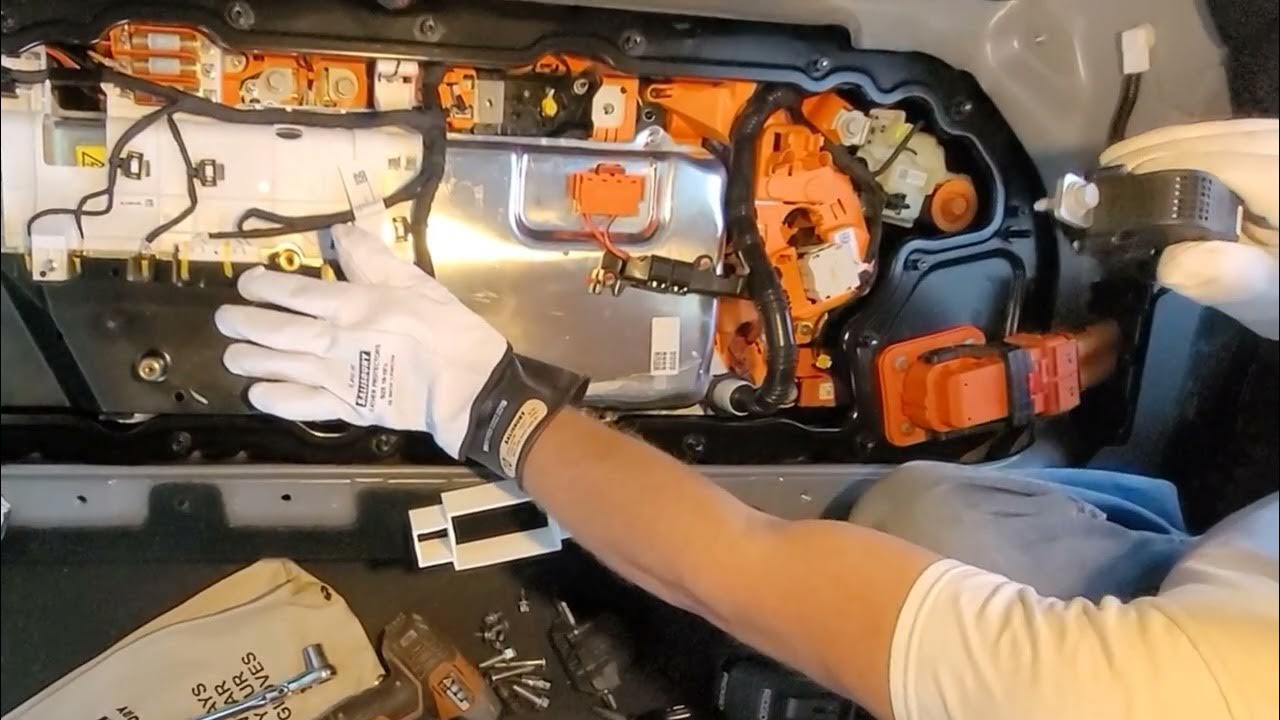 Tesla Model 3 - Pyro Fuse Replacement - YouTube