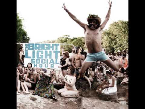 YouTubeでThe Bright Light Social Hour ( 2010 ) Full Albumを視聴 YouTubeでThe Bright Light Social Hour ( 2010 ) Full Albumを視聴