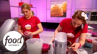 ¡Cupcakes en una feria de juegos! | Cupcake Wars | Food Network Latinoamérica