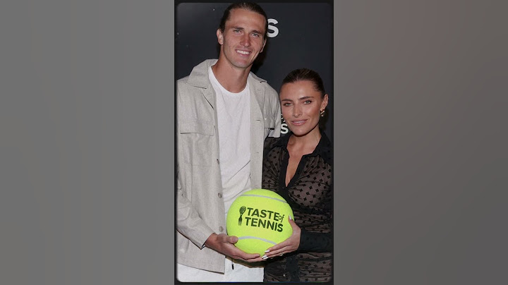 Alexander Zverev’s love, Sophia Thomalla, turns heads in beach mode 🌊🖤