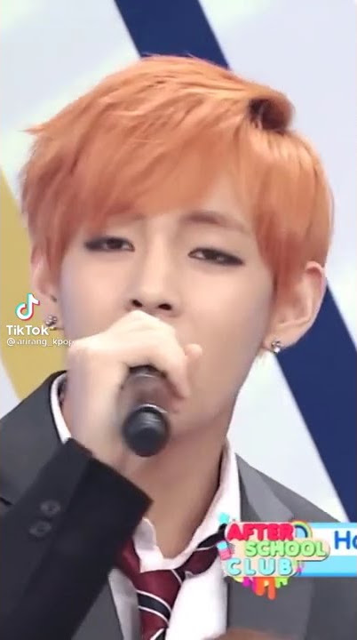 Taehyung nyanyi nya Terlalu menghayati