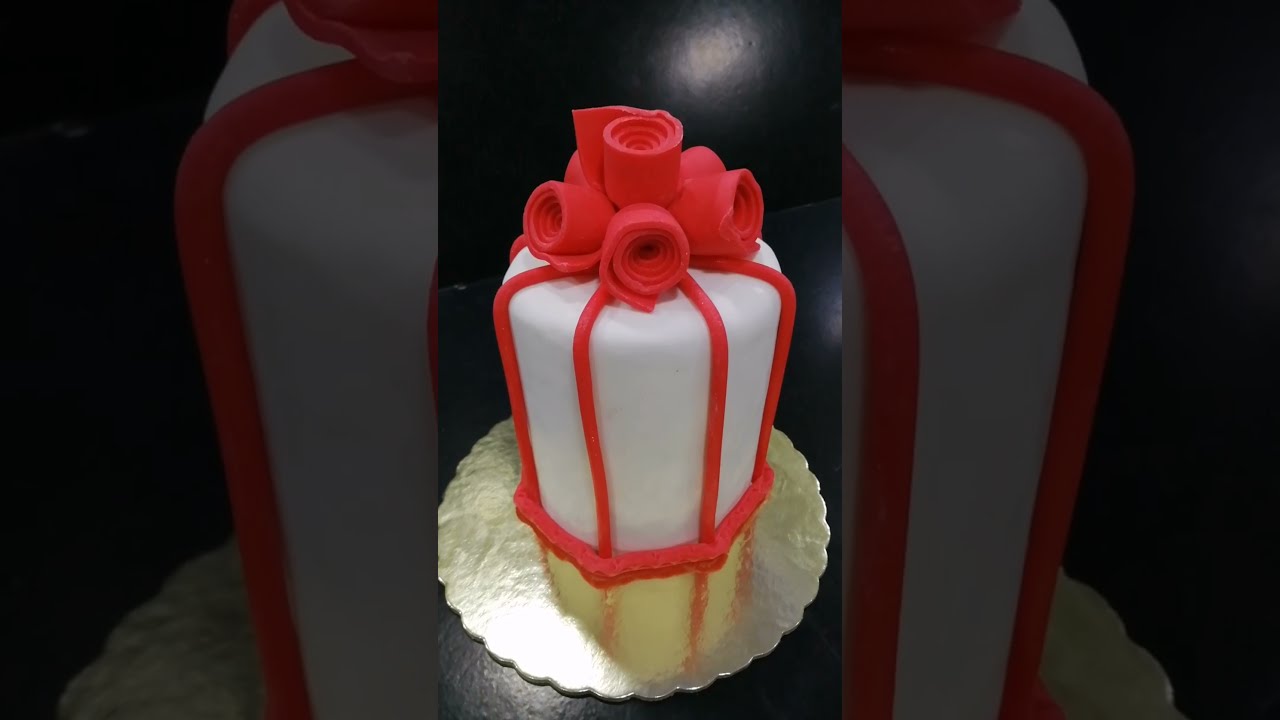 Red and White Combination Decor for Mini Cake Fondant 