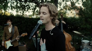 Isak Danielson - Bleed Out (live) | Sunday Sessions, S3 EP2
