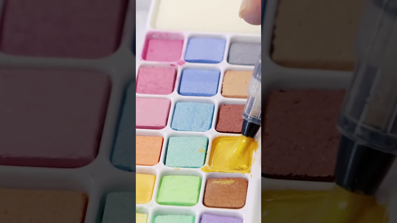 21 cake Metallic Watercolor Kit