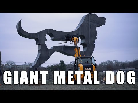 Giant 26ft Tall Metal Dog Sculpture on Highway 495 (Documentary