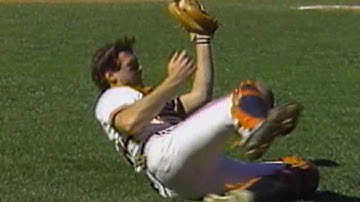 HOU@SF: Melvin makes great sliding catch after bobble