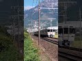 懐旧、舟木一夫さん「青年の唄」。伊吹山と新幹線と東海道線が同時に見える人気の場所ですね〜