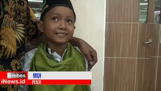 KELUCUAN PULUHAN ANAK HISTERIS SAAT IKUTI KHITAN MASSAL