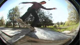 brad sheppard and alien sophomore jinx..webm