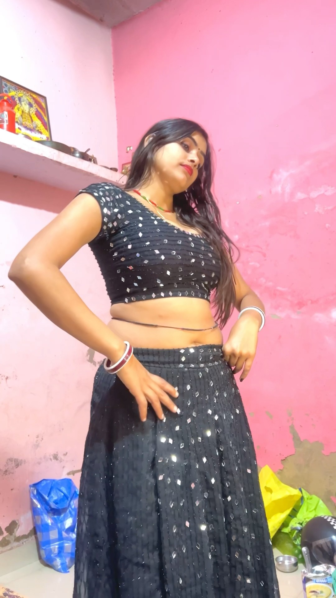 मैडम मज़े मज़े में खाये #dance #meenu #trending