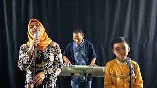 Download Lagu BENCI TAPI RINDU - DIANA NASUTION - BAGOES FAMILY COVER MP3 Download Lagu BENCI TAPI RINDU - DIANA NASUTION - BAGOES FAMILY COVER MP3