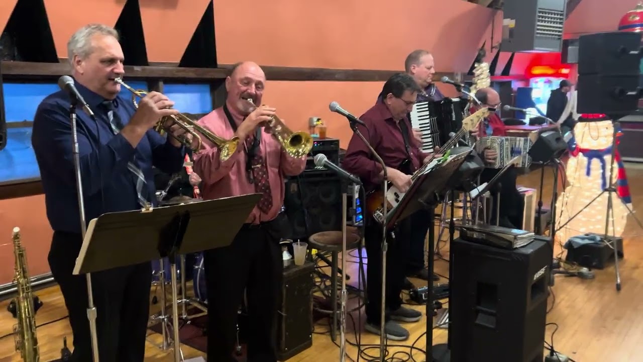 Maroszek Brothers 2025 Seasons Greetings Polka