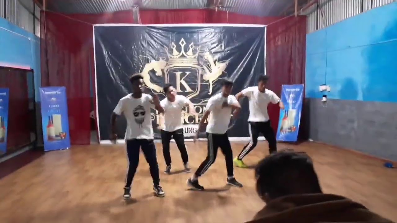 Amazing Performance on Dance competition - YouTube