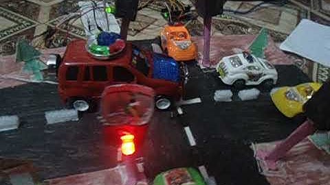 a basic arduino project- 4 way traffic light with servo motor