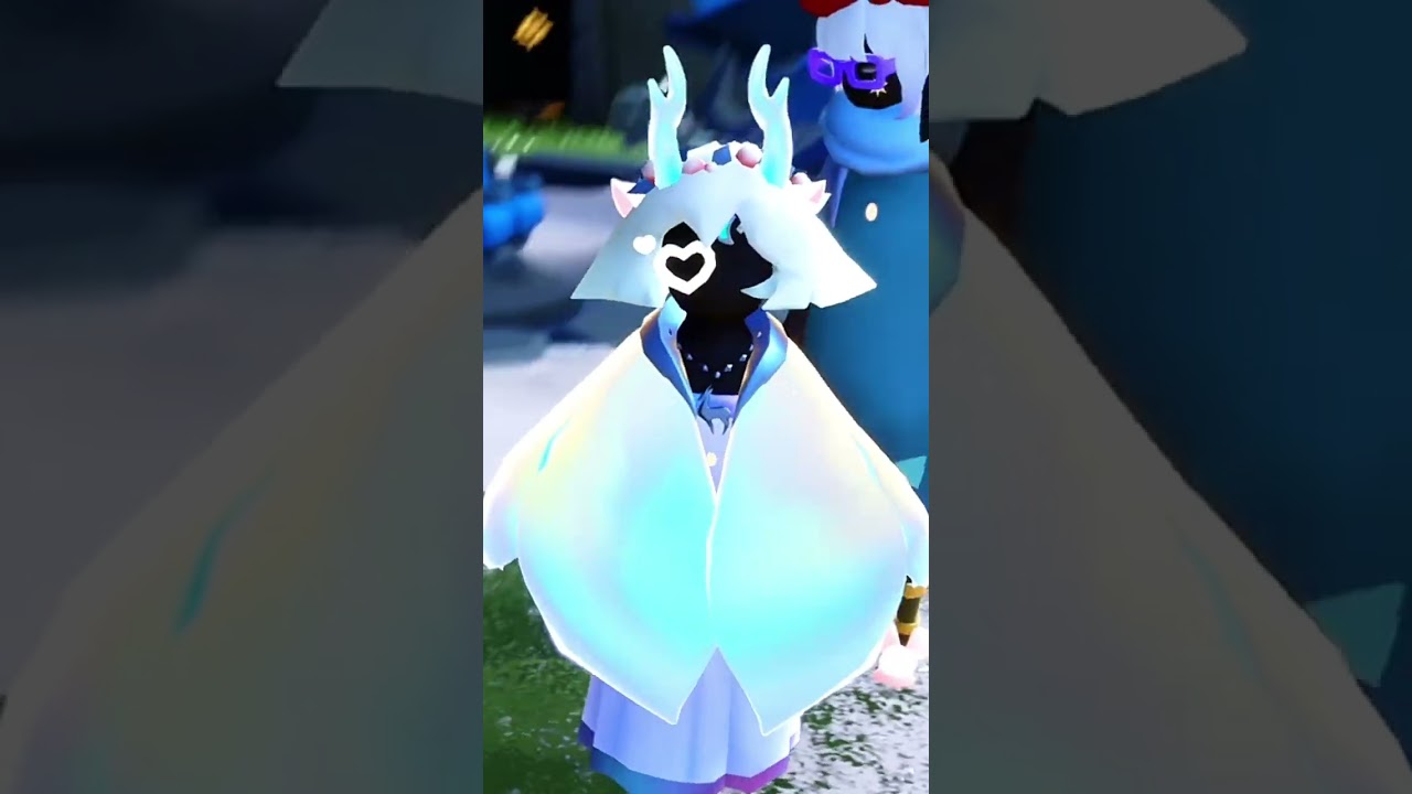 conclusion: every expensive cape is sparkly and glowy 🥹 (Sky children of the light)