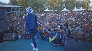 Marioo_ Naogopa ft harmonize live performance in mbeya