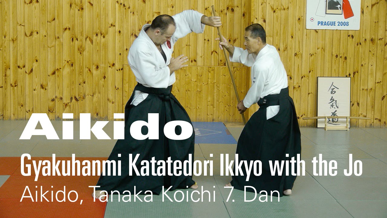 Aikido Technique Gyakuhanmi Katate Dori Ikkyo with the Jo by Tanaka