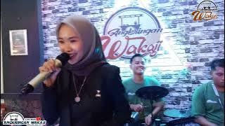 SALAH JATUH CINTA (Susy arzetty)-Live Music Angkringan Wakaji | Eka dwi w