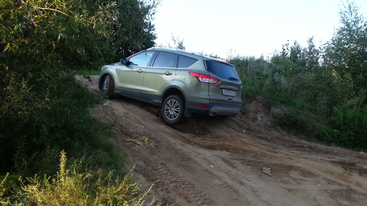 Ford Kuga небольшой off-road