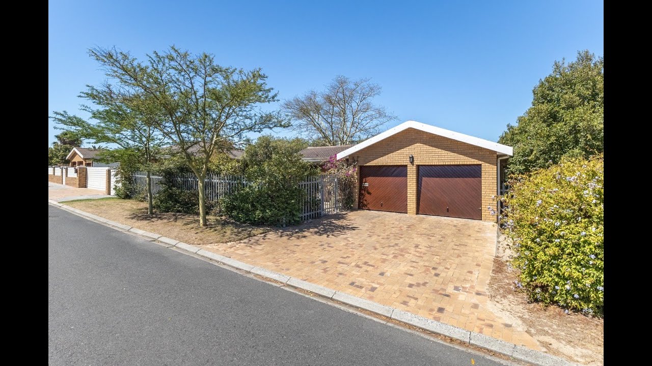 Spacious, Low-Maintenance Family Home in Sought-After Sonstraal Heights