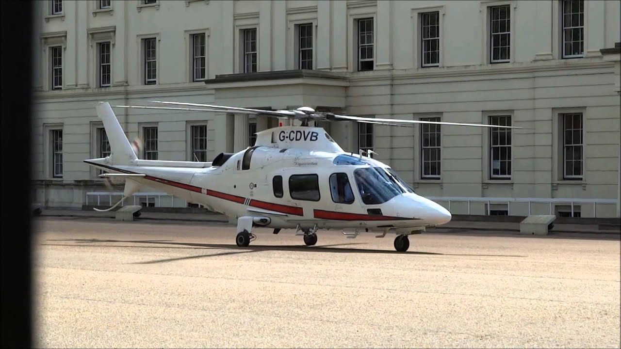 Helicopter Wellington Barracks (Buckingham Palace, London, Foot Guards