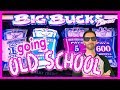 Old School Slot Machine at Circus Circus Las Vegas - YouTube