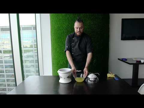 Лаймовый сорбет в мороженице Kenwood IM280: мастер-класс Ильи Саприна