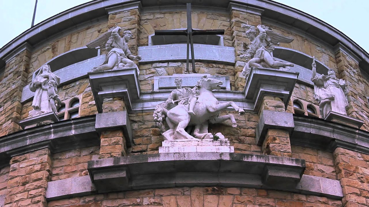 Un recorrido por Laboral Ciudad de la Cultura