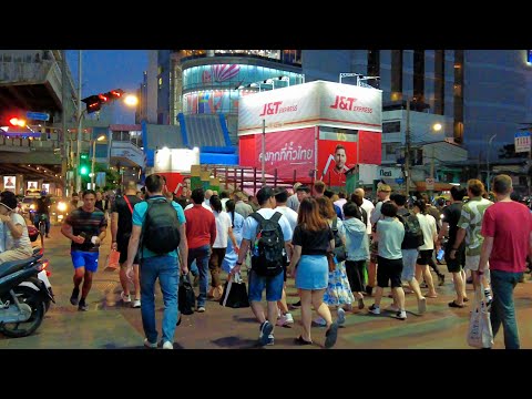 Bangkok Evening Walk 