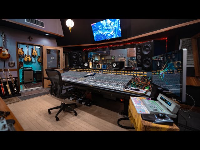 EPIC RECORDING STUDIO Setup 2023 | SMOAKSTACK STUDIOS (studio tour) class=