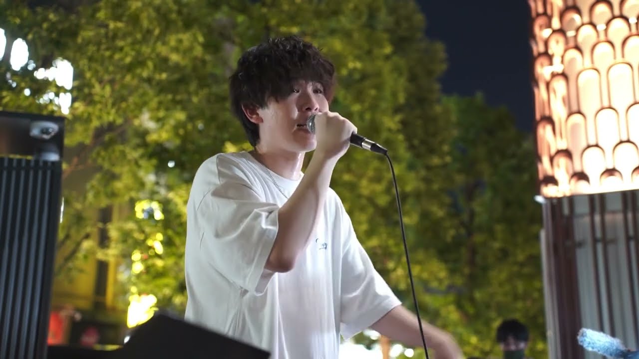 まつむら かなう「初恋」オリジナル曲  新宿歌舞伎町路上ライブ