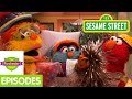 Furchester Hotel: Elmo Welcomes A Porcupine to the Furchester! (Full Episode)