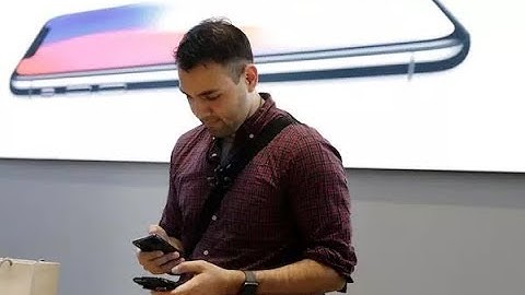 Microsoft Edge For iPhone X Updated To Embrace Notch Atop Edge To Edge Display