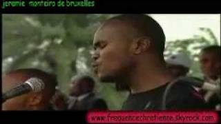 Miniatura del video "FR PATRICE NGOY MUSSOKO EN CONCERT LIVE A KIMBANSEKE"