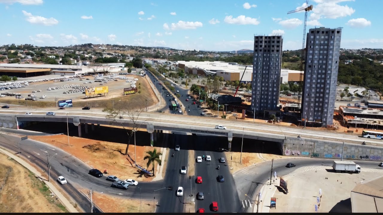 Viaduto Iris Rezende Machado  - Cruzamento Avenida Perimetral Norte X Avenida Goiás  - drone video