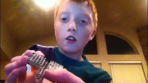 buckycubes: runway and purse