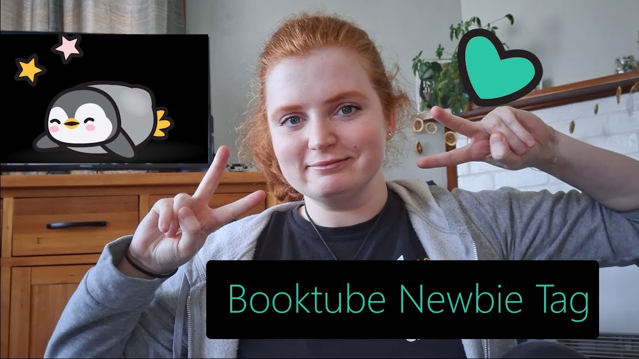 New Adventure Awaits! - Booktube Newbie Tag & Mini Bookshelf Tour - (English CC)