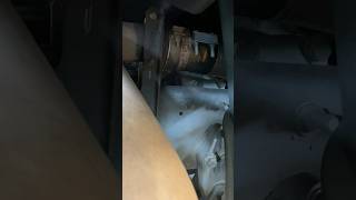 Bau asap knalpot tercium di dalam kabin saat mengemudi.