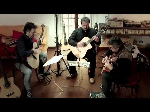 Italian Guitars Trio - Innocenti (Ralph Towner - G...