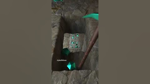 Minecraft RTX 33% DEJA VU DIAMONDS LOOP #minecraft #ytshorts #shorts