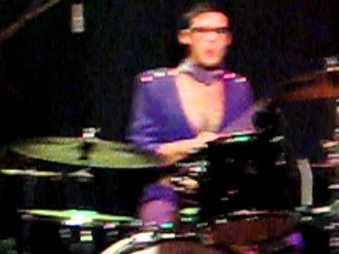 Purple Veins - I Wanna Be Your Lover @ High Noon S...