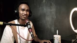 Download Lagu KISAH SEDIH DI HARI MINGGU KOES PLUS COVER BY IBRAHIM DAU MP3 Download Lagu KISAH SEDIH DI HARI MINGGU KOES PLUS COVER BY IBRAHIM DAU MP3