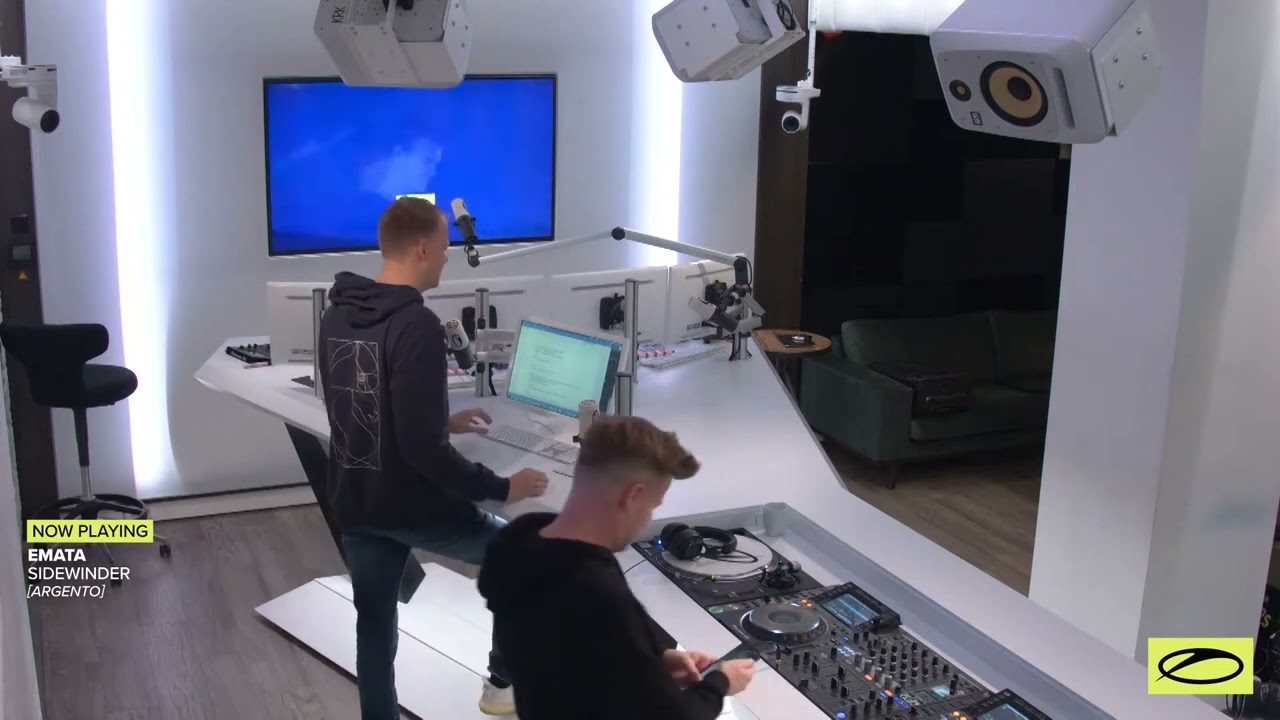 Obejrzyj EMATA - Sidewinder (Played on ASOT Radio) w YouTube Obejrzyj EMATA - Sidewinder (Played on ASOT Radio) w YouTube