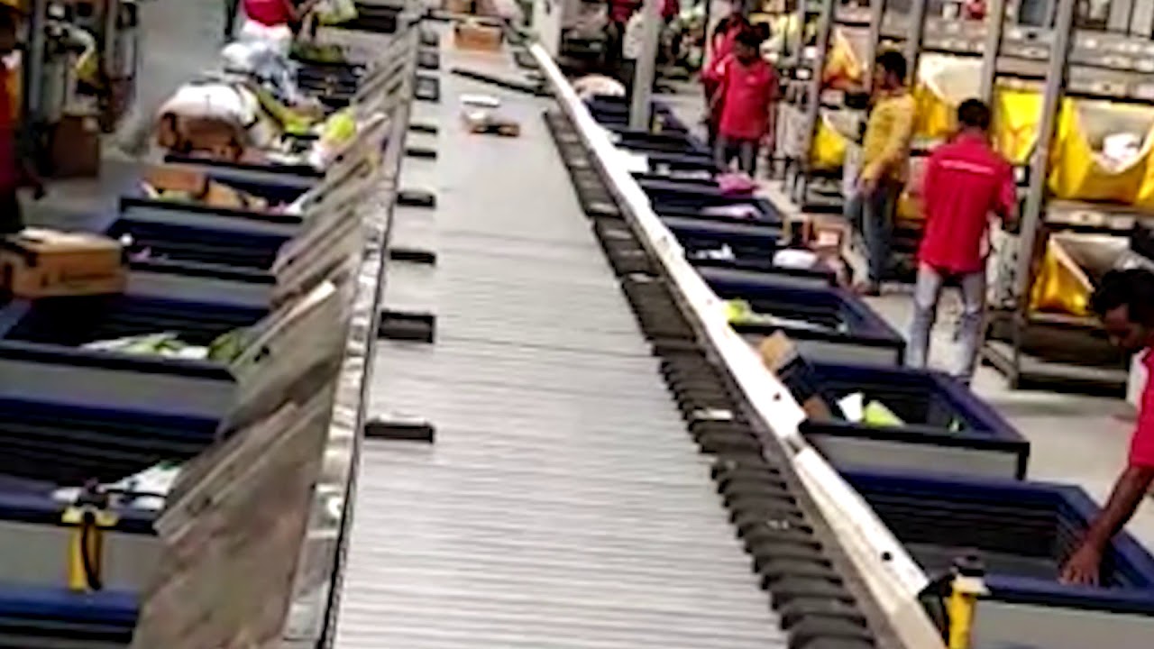 Sliding Shoe Sorter By Falcon Autotech YouTube Sliding Shoe Sorter By Falcon Autotech YouTube