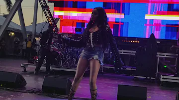 Azealia Banks, "212" ULTRA MUSIC FESTIVAL in Miami 03-23-2018